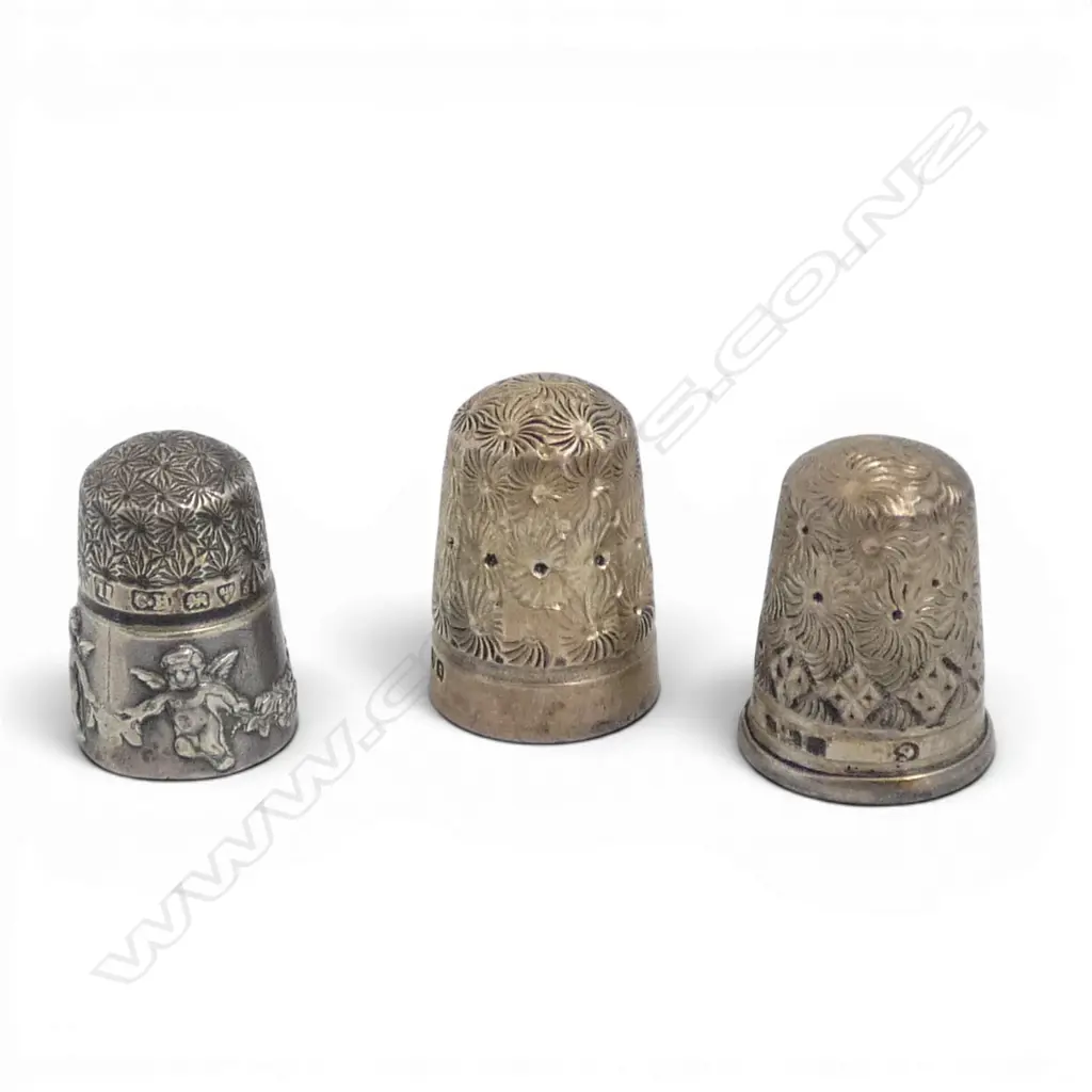 3 EDAWRDIAN SILVER THIMBLES13gms Image 1++