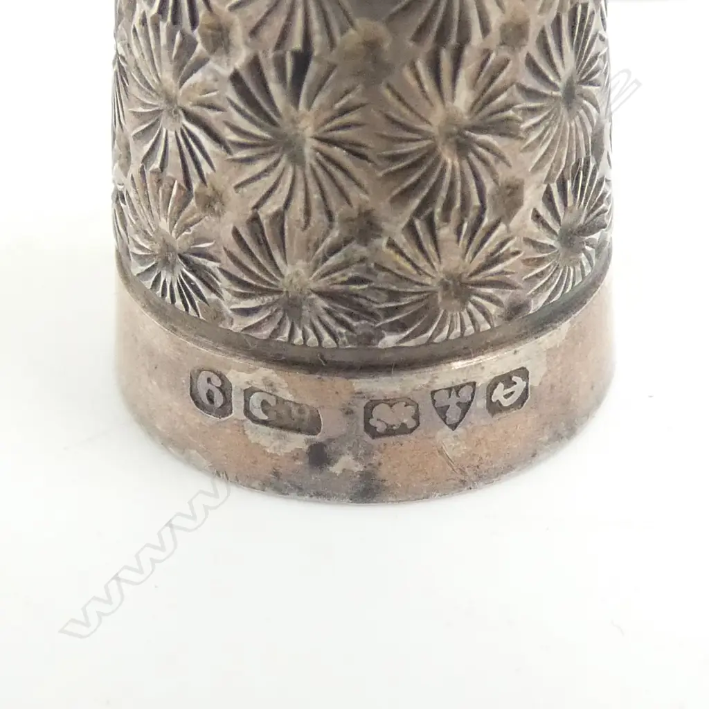 2 SILVER THIMBLES (1 with greenstone end) + 2 OTHERS Image 1++