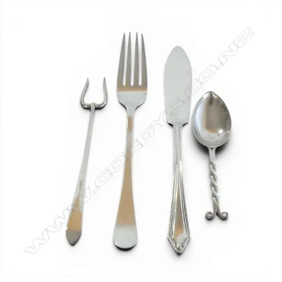 S/SILVER BUTTER KNIFE SPOON & 2 FORKS  43.5GMS