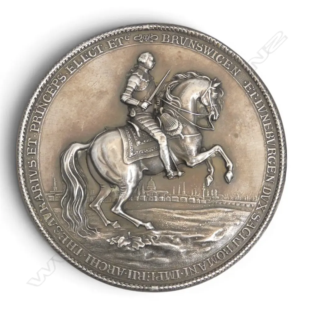 London 1977 STG SILVER WALL PLAQUE copy of Roman coin 'Brunswick' & 'Luneburg' Hallmarked. Filled in back. Dia.140mm. Image 1++