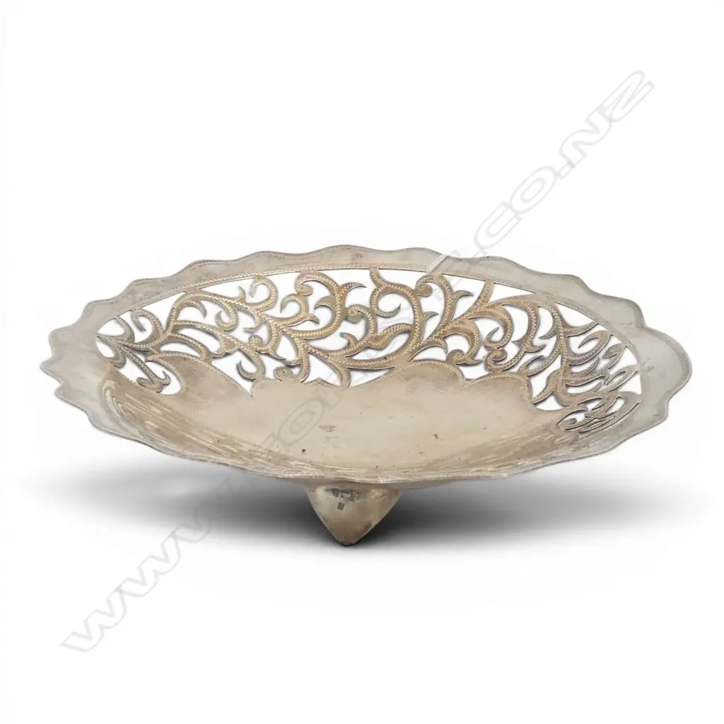 EGYPTIAN SILVER .900 HALLMARKED pierced DISH. Dia.175mm. 144gms. Image 1++