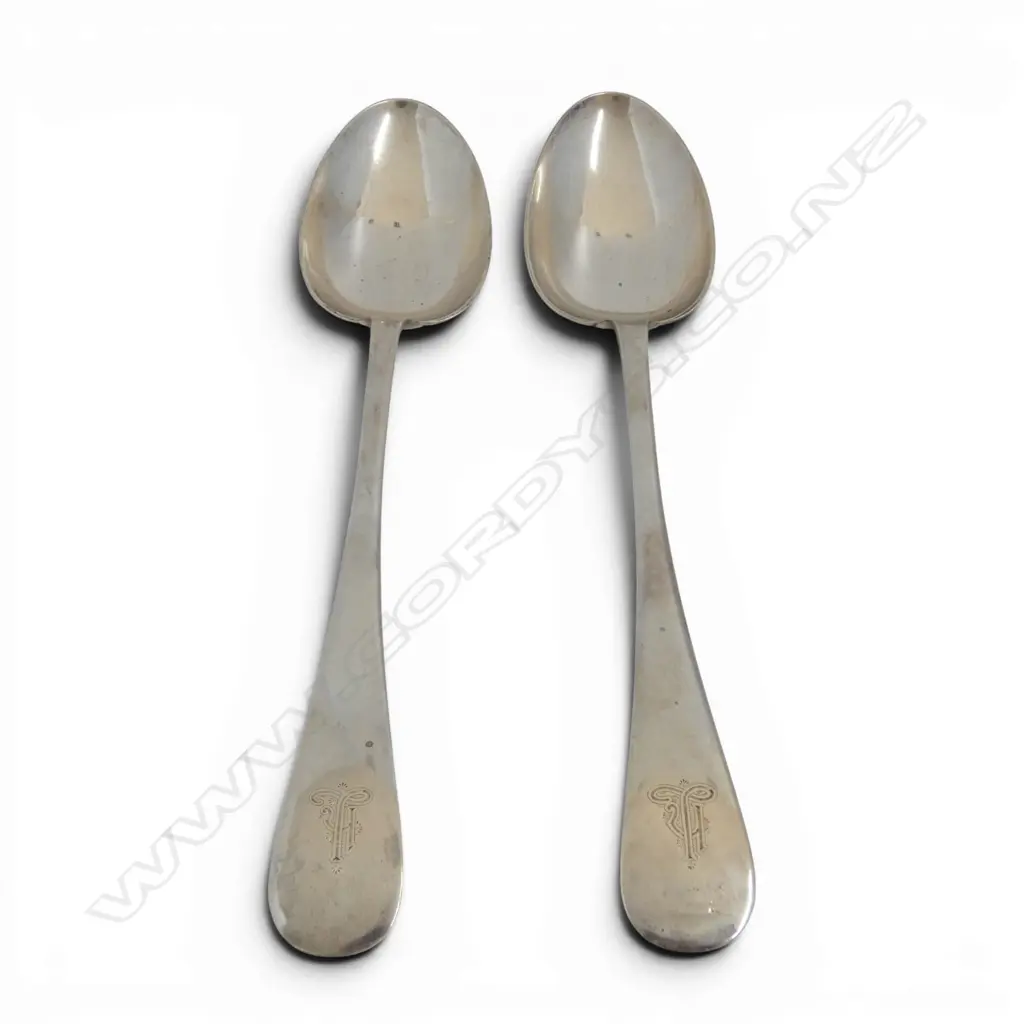 Sheffield 1919 stg SILVER PAIR HEAVY SERVING SPOONS Old English pattern 382gms Image 1++