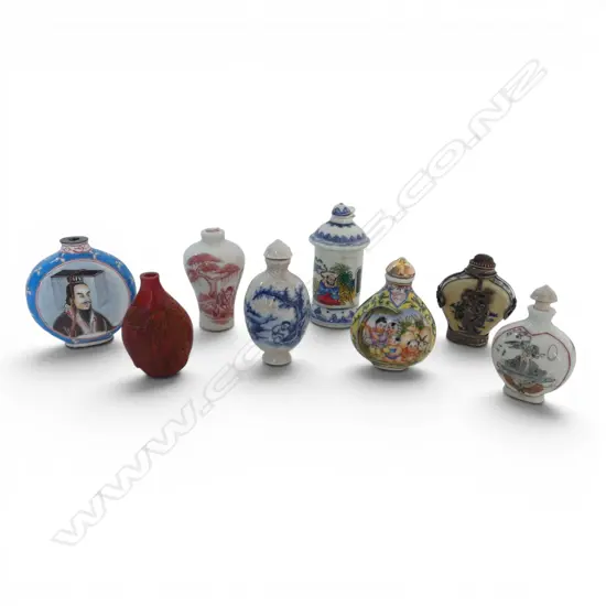GRP OF ASST. CHINESE SNUFF BOTTLES, SOME WITH MISSING LIDS. H.90mm (largest)