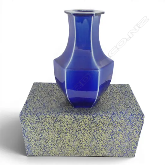 LG ORIENTAL BLUE GLAZED VASE H.395mm + BOX