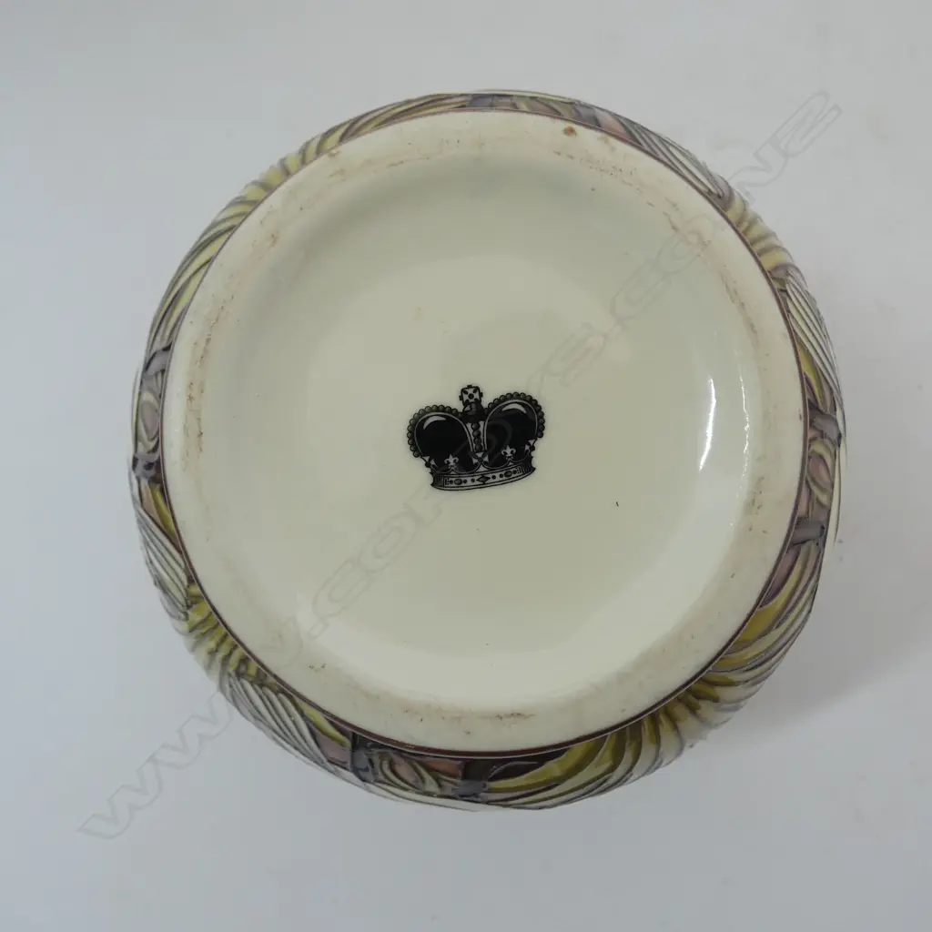 OLD TUPTON WARE VASE, SWAN & REED H.155mm Image 1++