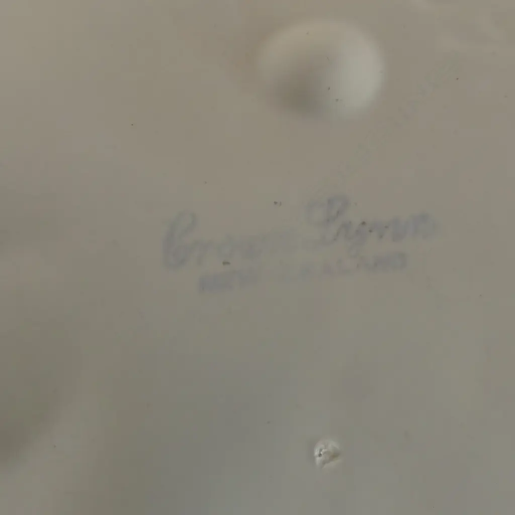 CROWN LYNN TRICORN VASE #140 200mm dia Image 1++