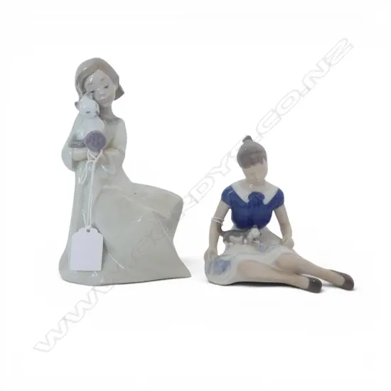 2 NAO CHINA FIGURINES GIRLS WITH CATS H200 & 130MM