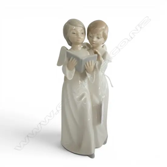 NAO CHINA ORNAMENT 2 ANGELS SINGING H200MM