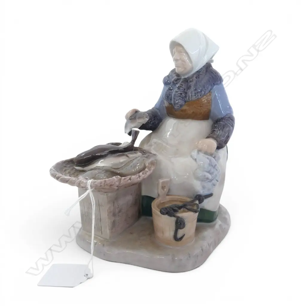 COPENHAGEN FIGURE - LADY WITH BASKETS OF FISH AND EELS H.200mm Image 1++