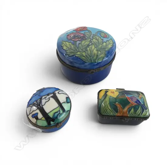 3 FLORAL CHINA LIDDED BOXES DIA 100MM LARGEST