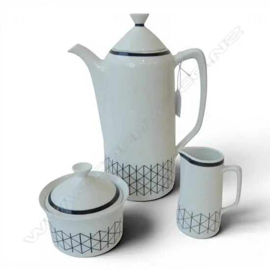 1950’S RORSTRAND SWEDEN MID CENTURY ‘VENEZIA’ COFFEE POT, MILK JUG, SUGAR BOWL, H.230MM 