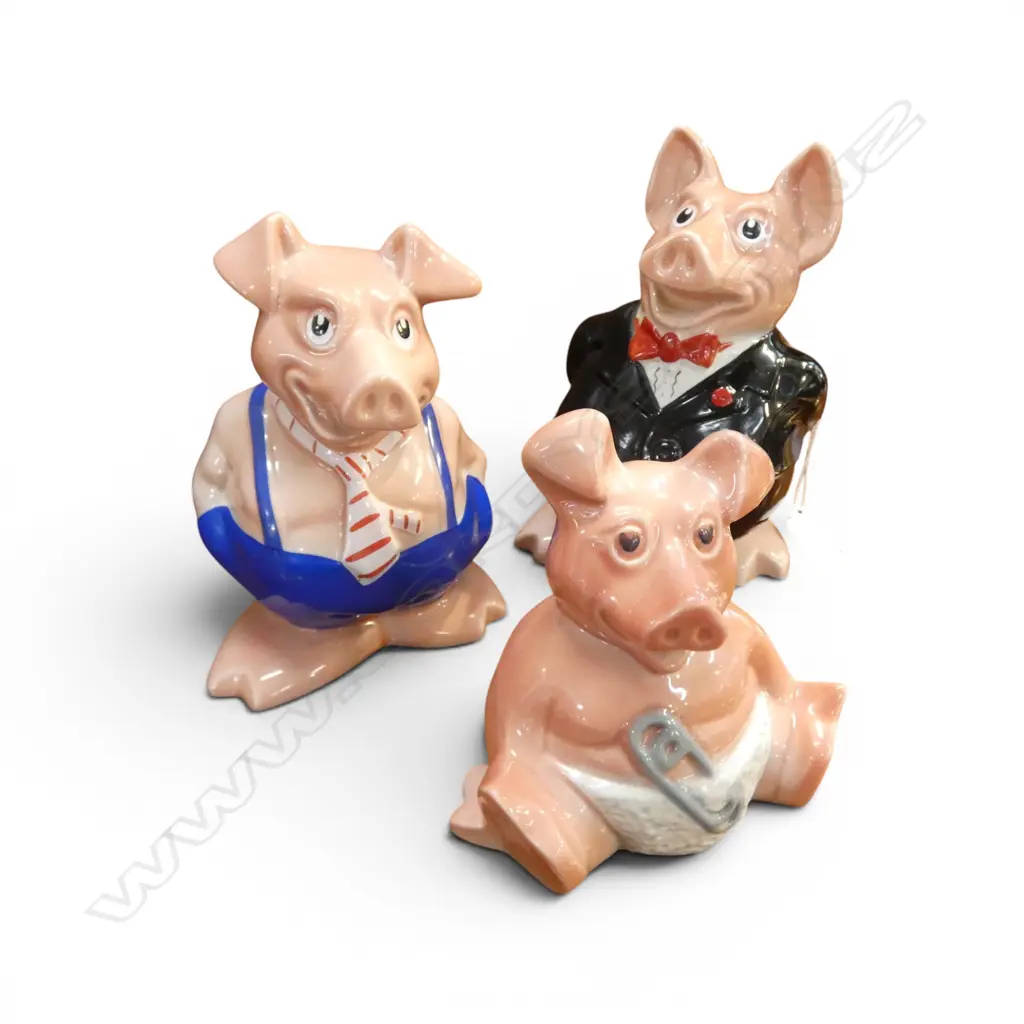 Three Wade pigs ceramic money boxes Image 1++
