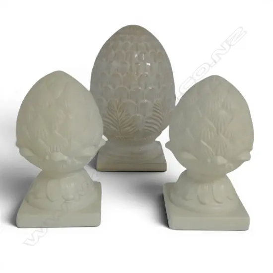 3 DECORATIVE CHINA PINE CONE FINIALS H300 & 230MM PR