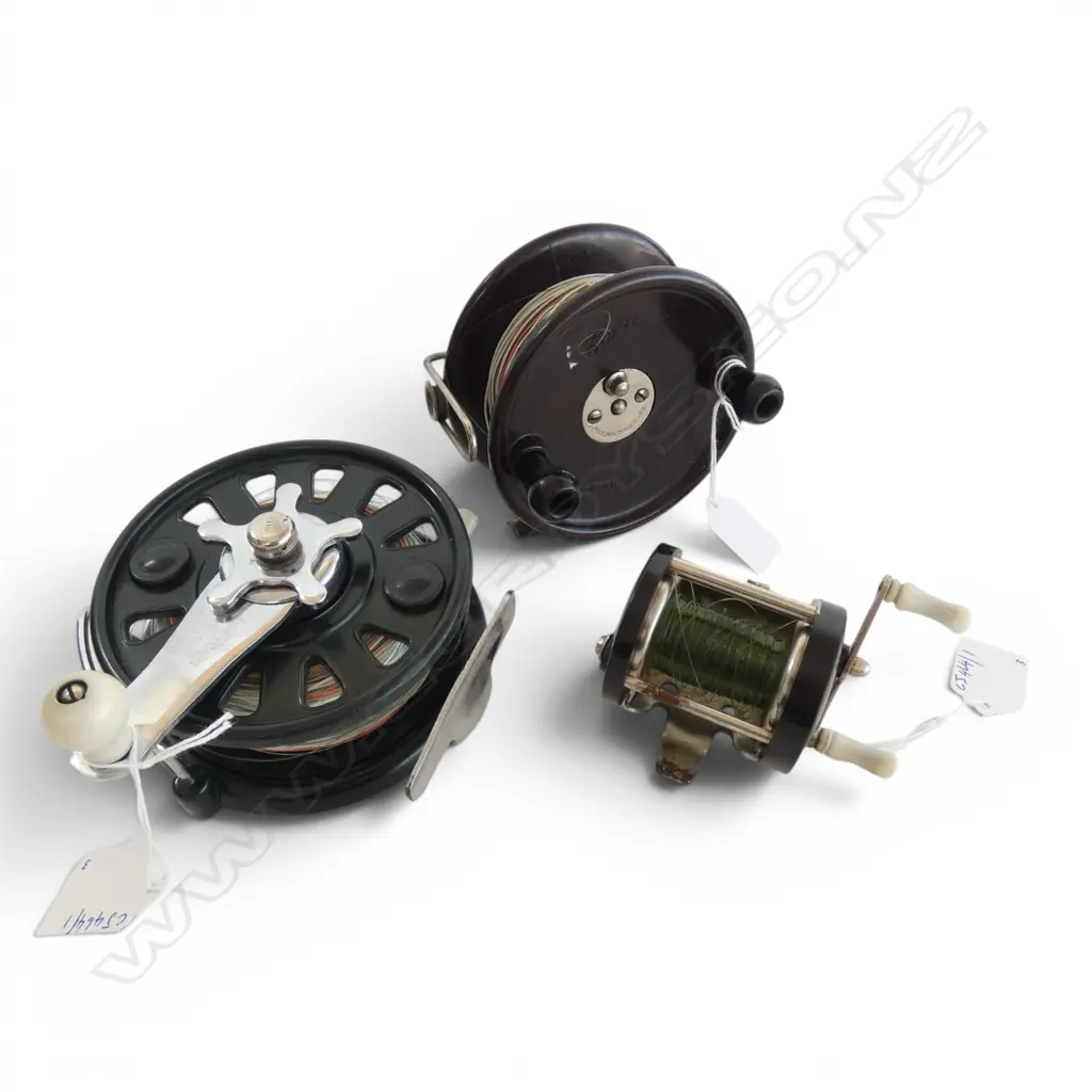 X3 FISHING REELS EBRO MAJOR AUSSIE DIA110MMGREEN PARAMOUNT ENGLAND & SMALL JAPANESE REEL Image 1++
