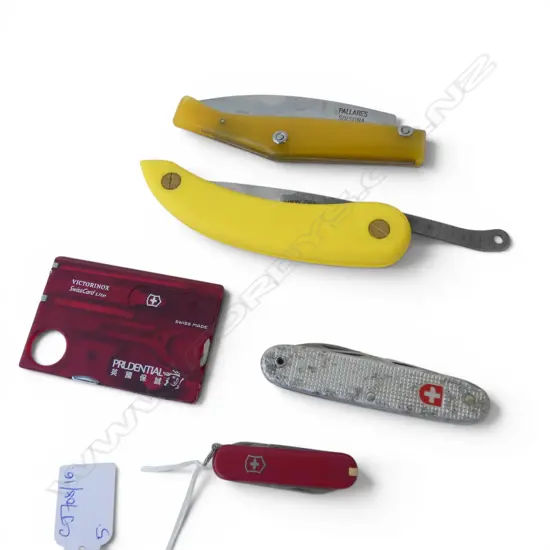 5 KNIVES; 3 VICTORINOX, SVORD NZ, PALLARE SOLSONA