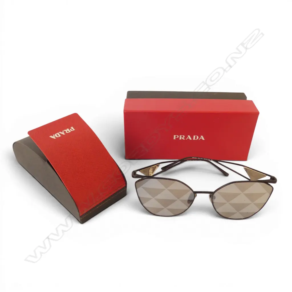 PR PRADA SUNGLASSES, CASED & BOXED Image 1++