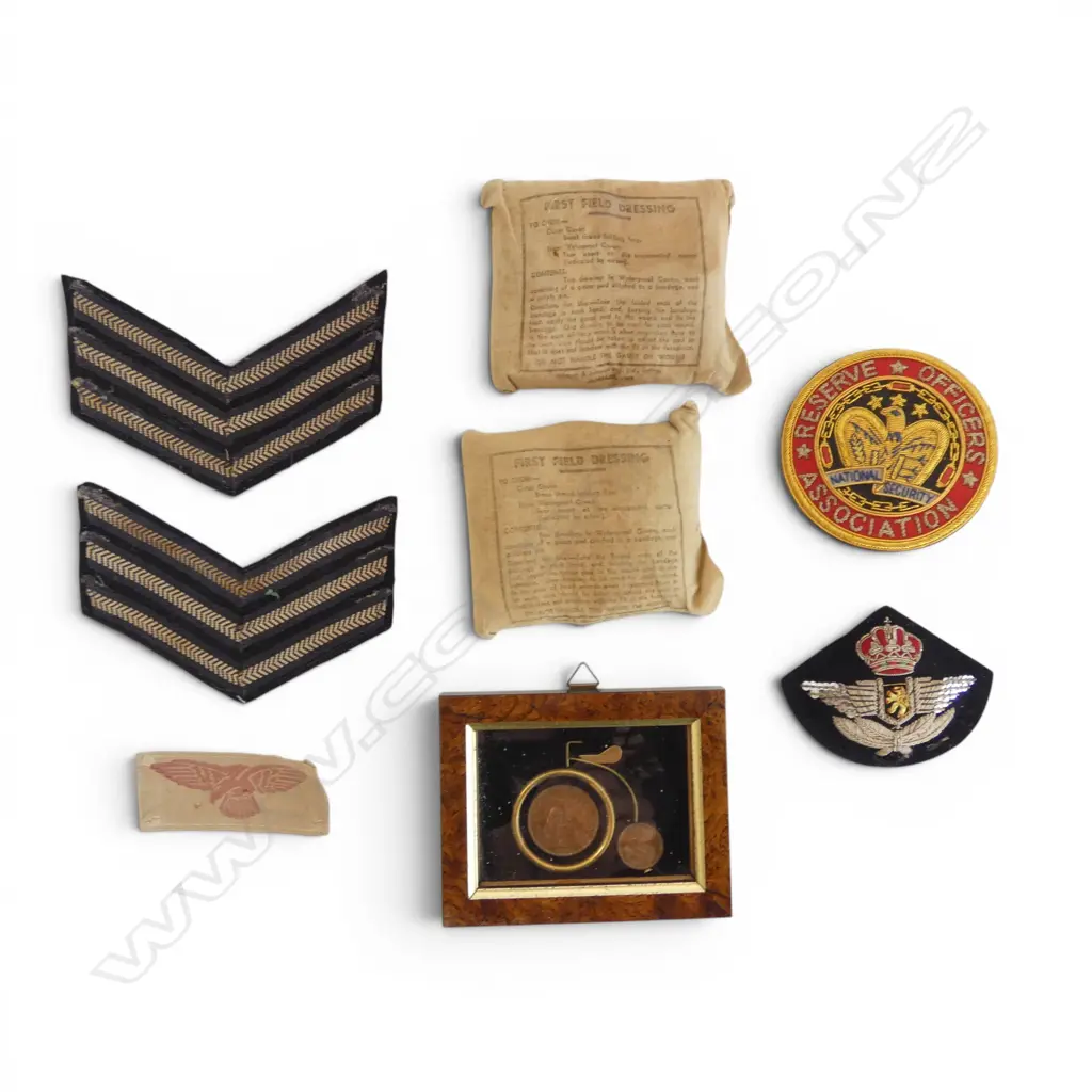 WWII AIRFORCE STRIPES, EAGLE, FIELD DRESSINGS, & OTHER 8PCS Image 1++