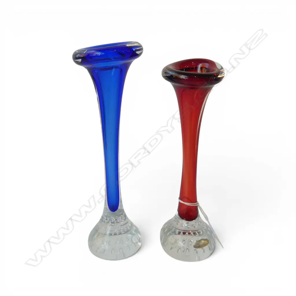 TWO MID CENTURY ART GLASS POSY VASES Image 1++