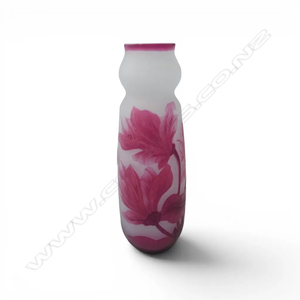 SIGNED NANCY DAUM ETCHED GLASS VASE H180MM Image 1++