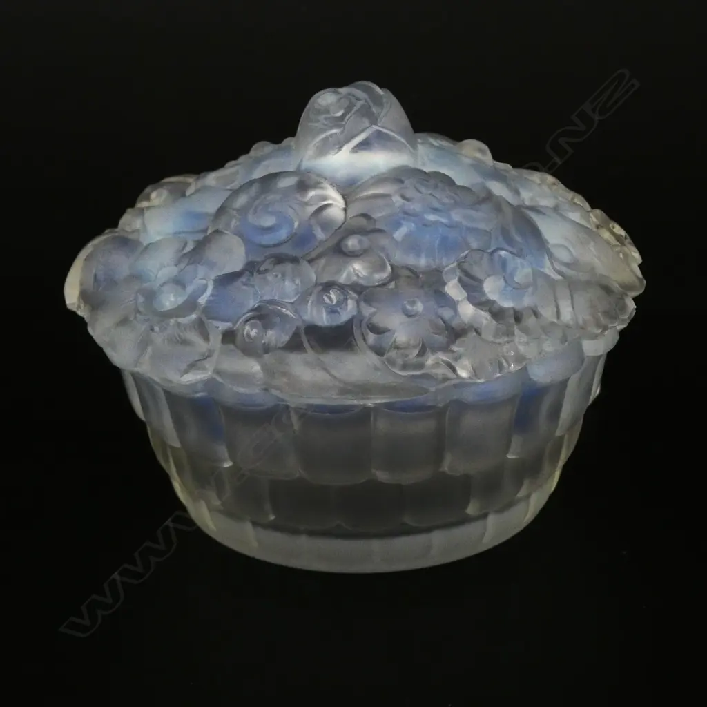 ETLING FRENCH GLASS LIDDED DISH DIA110MM Image 1++