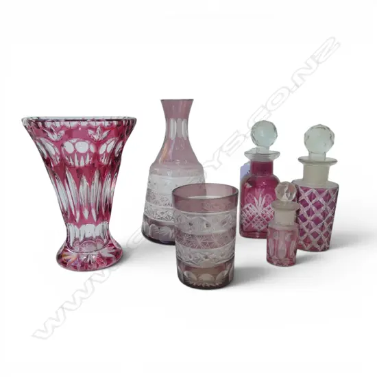 VINTAGE RED CUT GLASS VASE H150MM CARAFE & GLASS H190 & 3 STOPPED BOTTLES