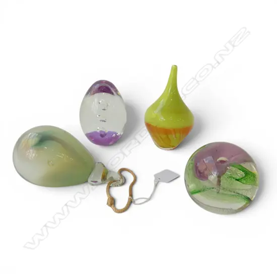 FOUR ART GLASS PAPERWEIGHTS ETC; INCL. CAITHNESS + WTGN GLASS STUDIO ETC;