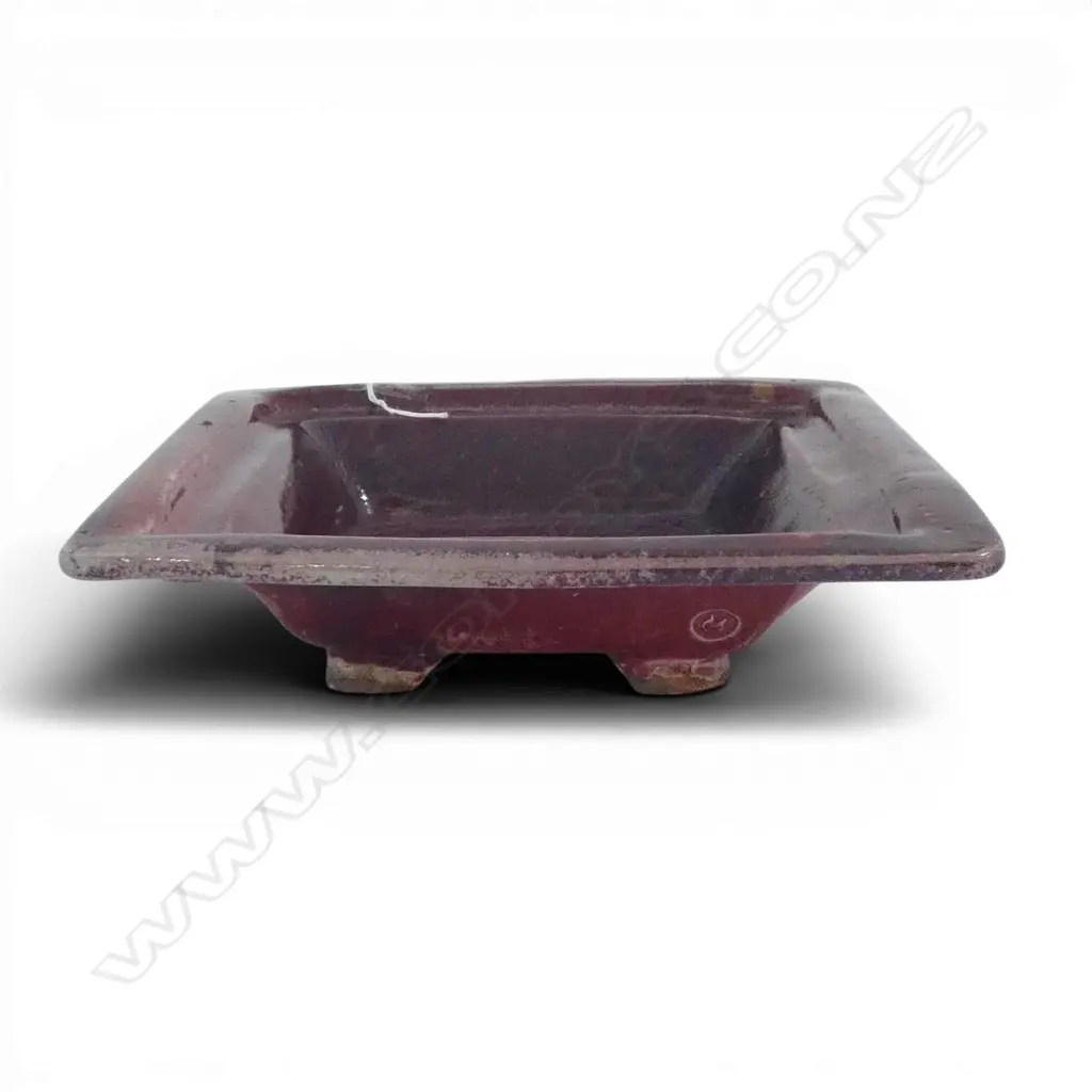 DOREEN BLUMHARDT BURGANDY SQUARE PLATTER, Dia.265mm Image 1++
