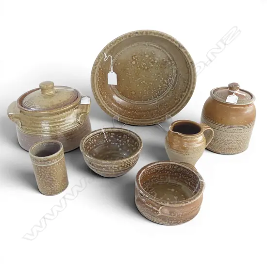 7 PCS NZ STUDIO HILLSIDE POTTERY, Renton and Rosie Murray