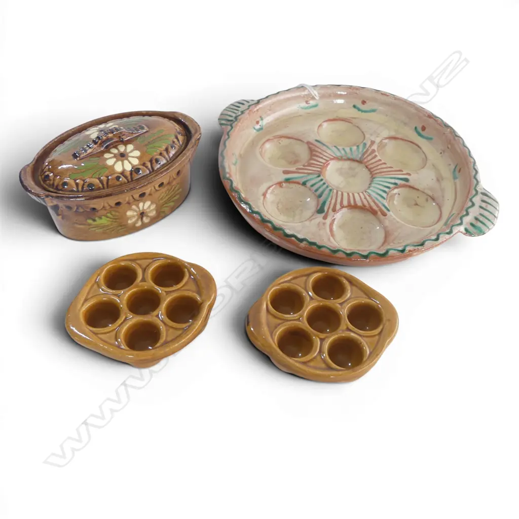 4 GLAZED EARTHENWARE CERAMICS 330mm dia Image 1++