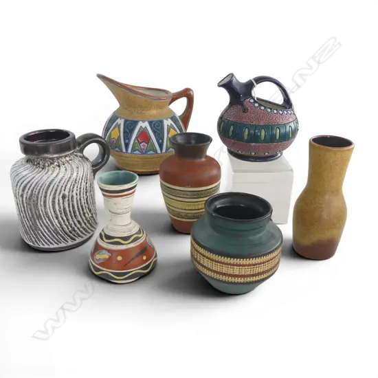 7 CERAMICS; 5 RETRO GERMAN VASES H.175mm + 2 AMPHORA