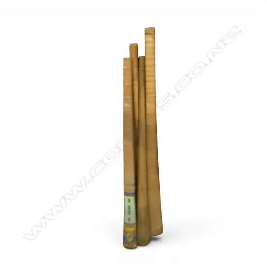 4 KIRITI BATS (ONE WITH PAINTED DECORATION) -  (H) 1000mm 