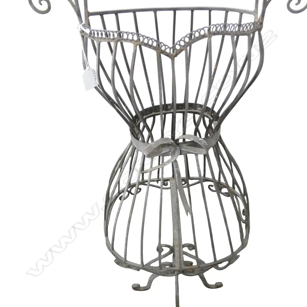VINTAGE METAL DECORATIVE MANNEQUIN, H.1170mm Image 1++