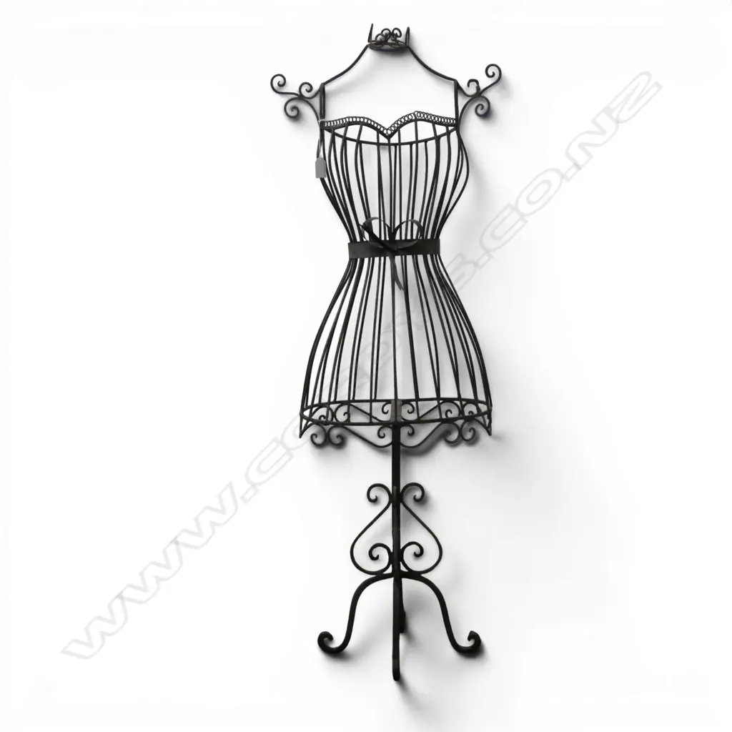 VINTAGE METAL DECORATIVE MANNEQUIN, H.1170mm Image 1++