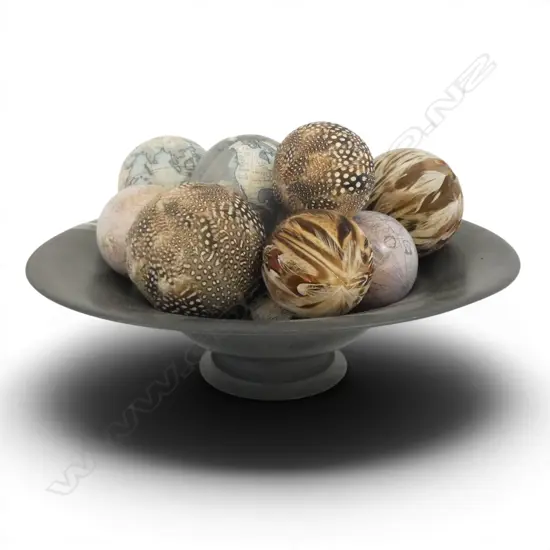 DECORATIVE BALLS IN METAL BOWL 410mm dia