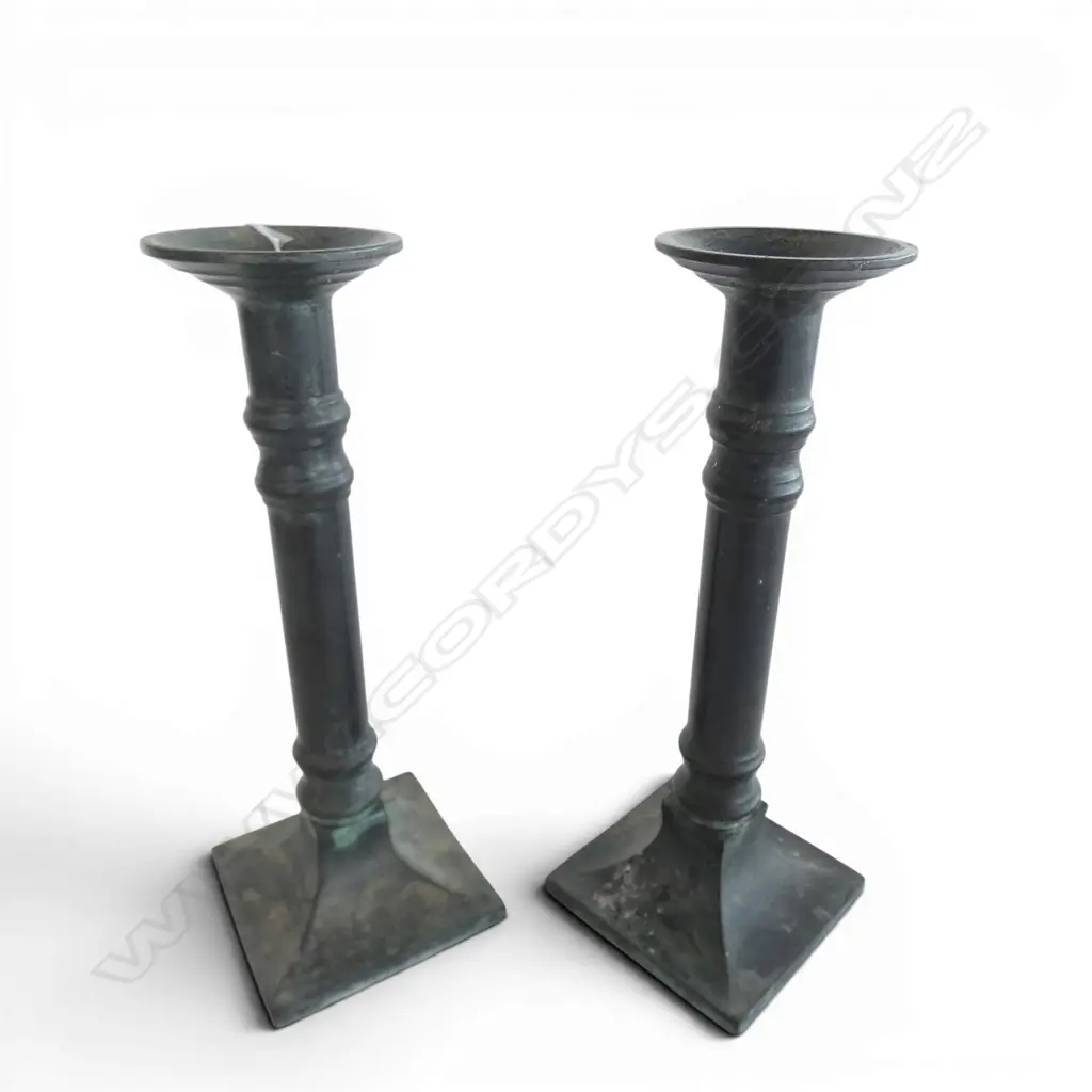 PR BRONZE CANDLE HOLDERS H255MM +/- Image 1++