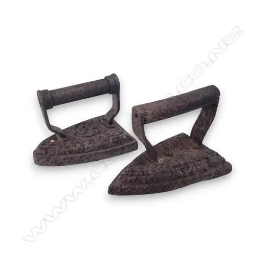 PAIR OF ANTIQUE CAST IRON FLAT IRONS