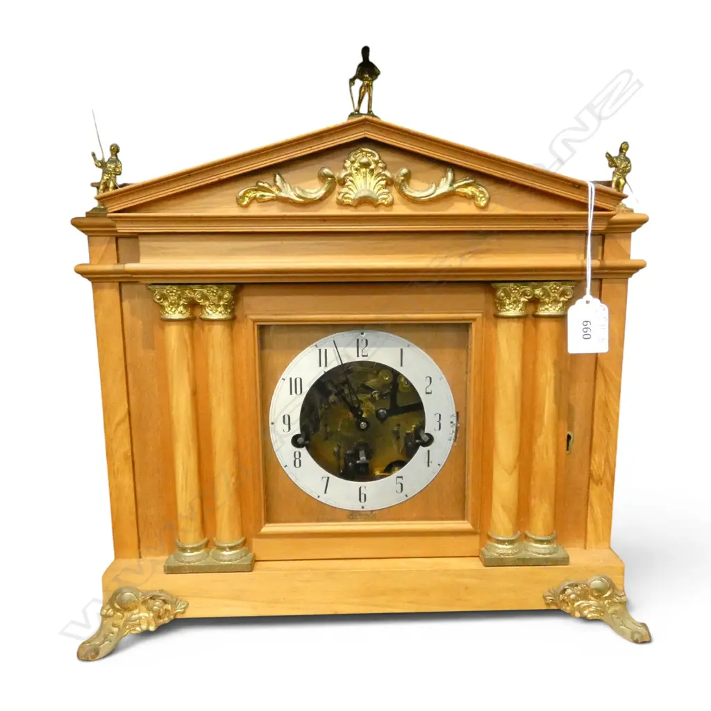MANTLE CLOCK three figural finials, key H.420mm Image 1++
