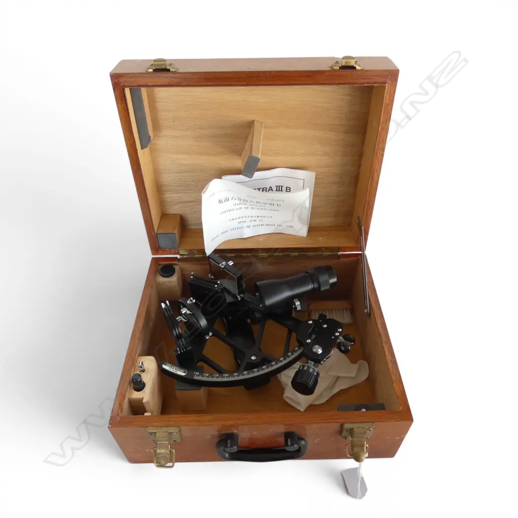 CASED SEXTANT: ASTRA III B Image 1++
