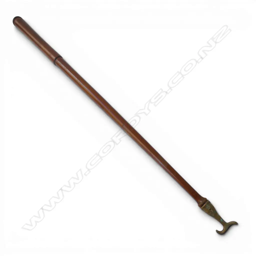 EARLY 20thC MAHOGANY HANDLED WINDOW OPENER brass hook end. L.91mm Image 1++