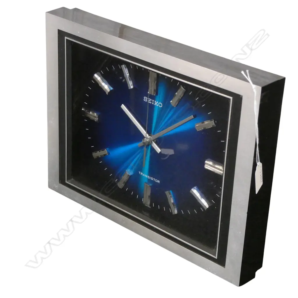 SEIKO WALL CLOCK (RUNS w. BATTERY) 270x360mm Image 1++