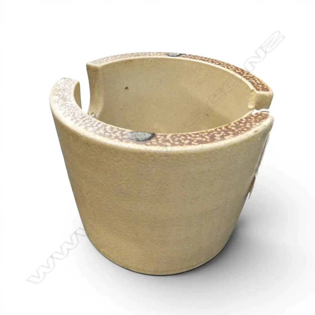 CRUM SALT GLAZED TRAP H.240mm, 290mm dia Image 1++