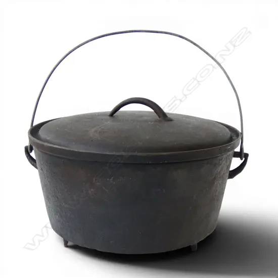 CAST IRON CAMP OVEN H.200mm, 305mm dia