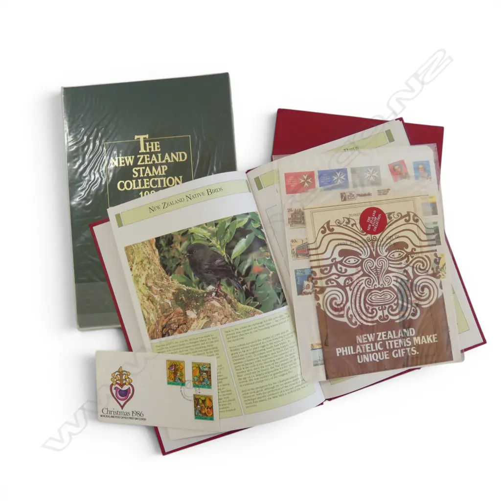 2 NEW ZEALAND STAMP COLLECTION ALBUMS 1985 - 86  + CHRISTMAS 1986 FDC Image 1++