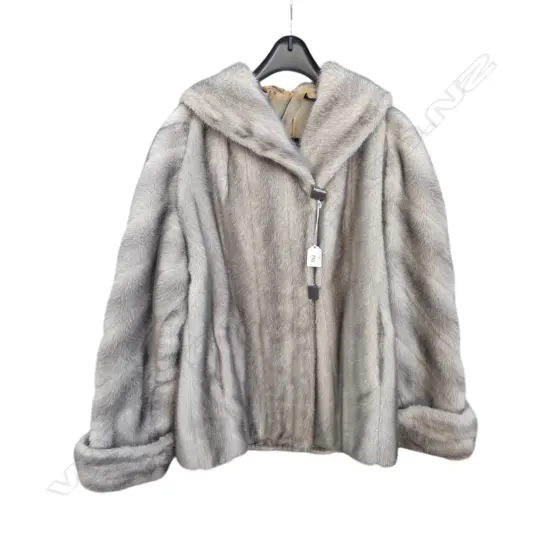 VINTAGE FAUX SILVER MINK FUR JACKET