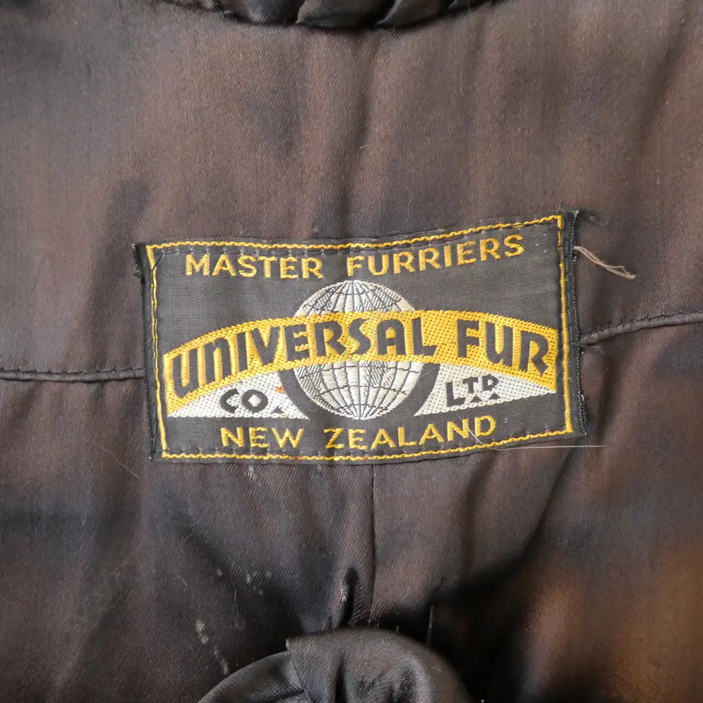 VINTAGE FUR JACKET Image 1++