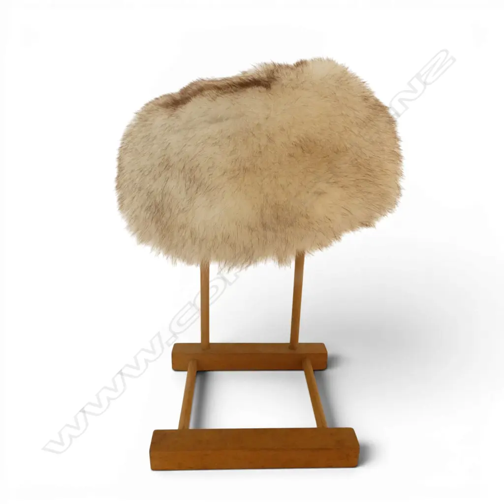 VINTAGE WHITE ARCTIC FOX FUR HAT Image 1++
