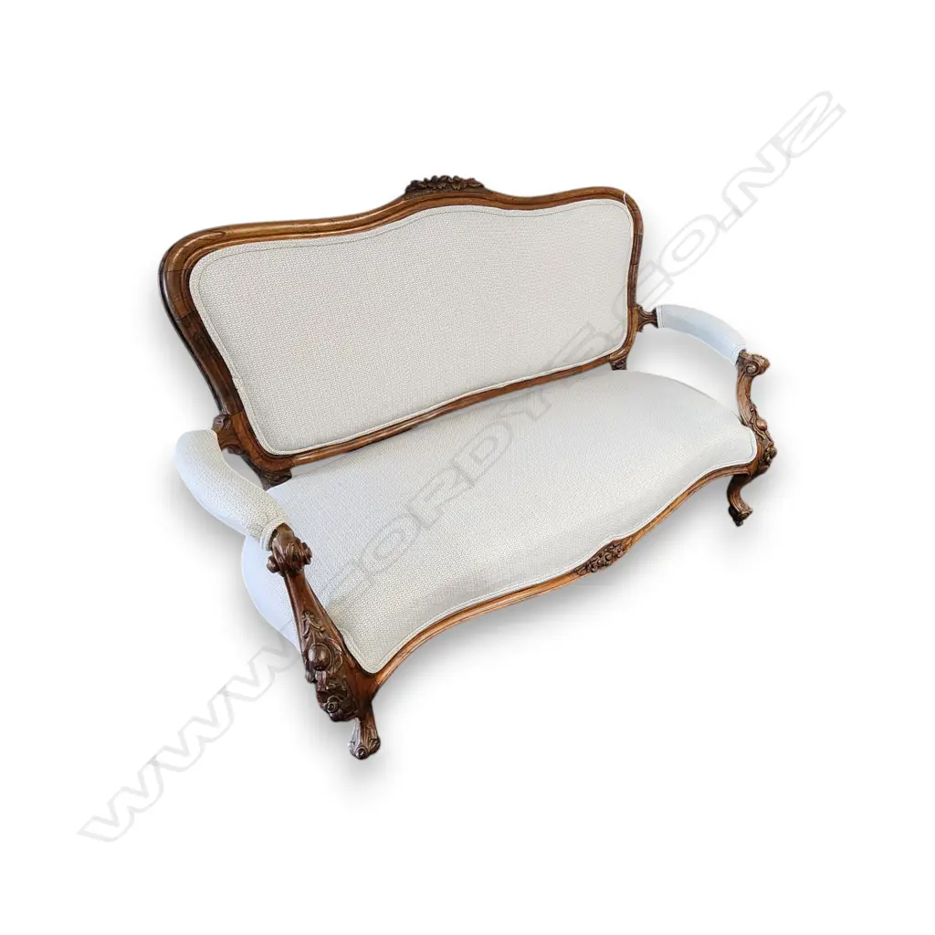 ANTIQUE FRENCH STYLE CARVED WALNUT SETTEE - NEWLY REUPHOLSTERED  L.1500MM Image 1++