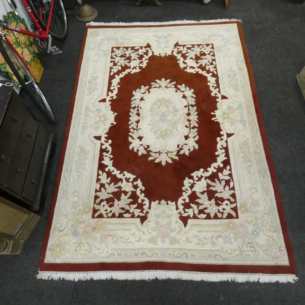 TUFTED RUG 2350x1550mm Image 1++