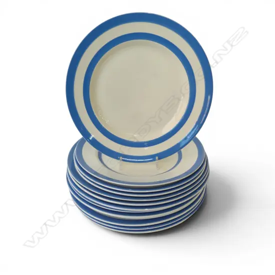 13 CORNISHWARE PLATES 260mm dia some wear