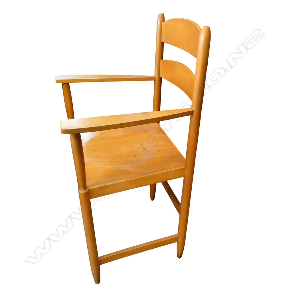 4 CHAIRS 'MAGIS MADE IN ITALY / WOODIES / DESIGN PLAN STUDIO'  Image 1++